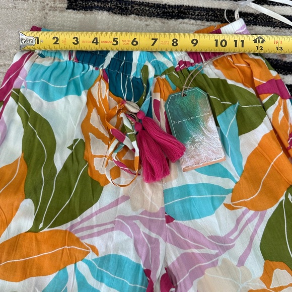 True Destinations Resort Wear Flare Pants Beach Wear size Med - Picture 3 of 4